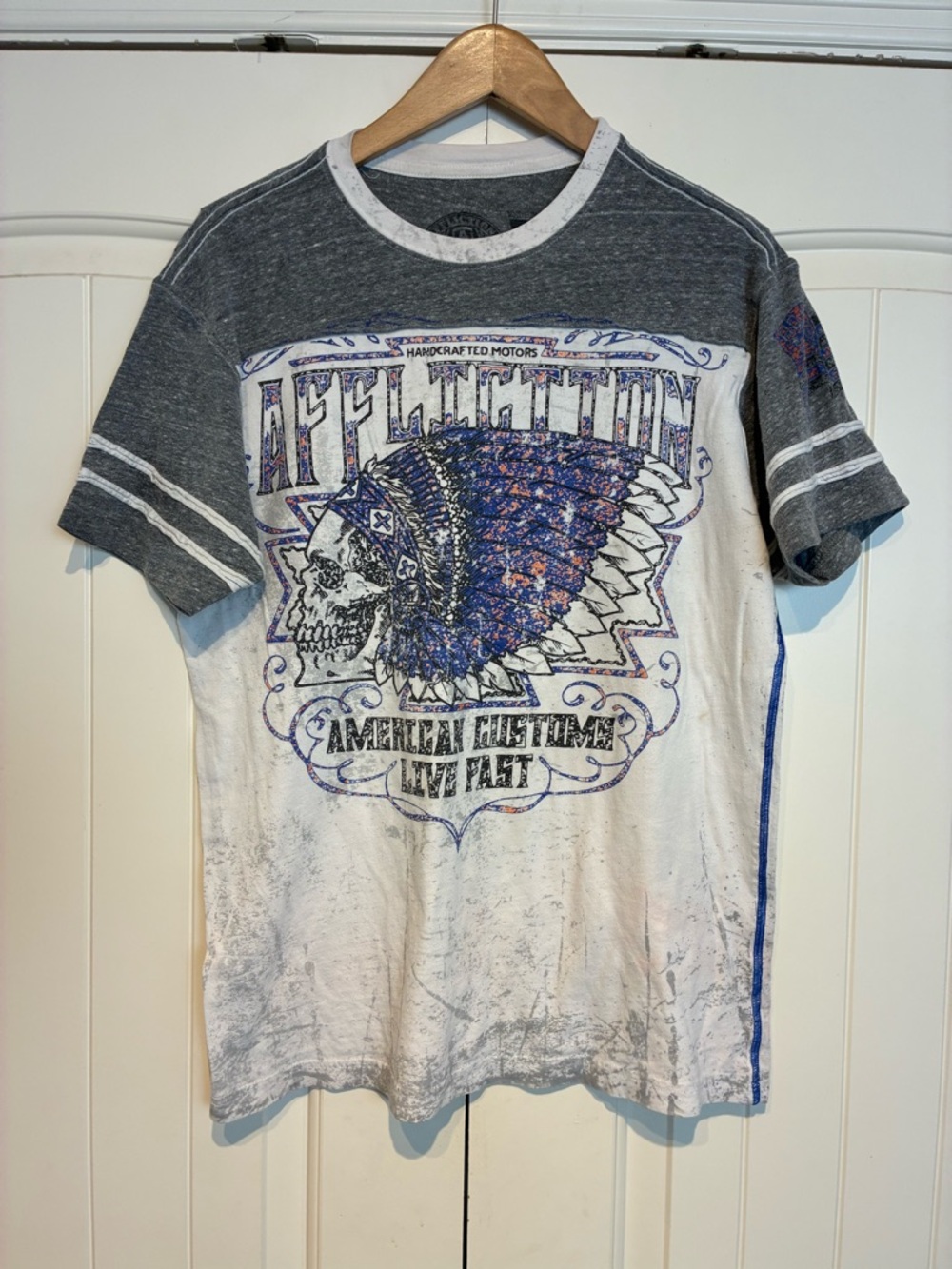 Affliction Men’s Short Sleeve Graphic Tee in Gray & White with Blue Accents